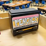 Dispensador de lápices personalizado con texto Decoración del aula Regalo de agradecimiento por la vuelta al cole para un niño profesor