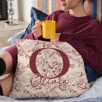 Housse de Coussin Personnalisée avec Motif Toile de Jouy Fleuri Initiale et Nom Décoration Maison Cadeau d’Anniversaire Noël pour Femme
