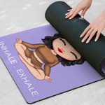 Personlig tecknad yogafigur Födelseblomma Yogamatta med namn och text Sporttillbehör Födelsedagspresent för kvinnor som älskar yoga
