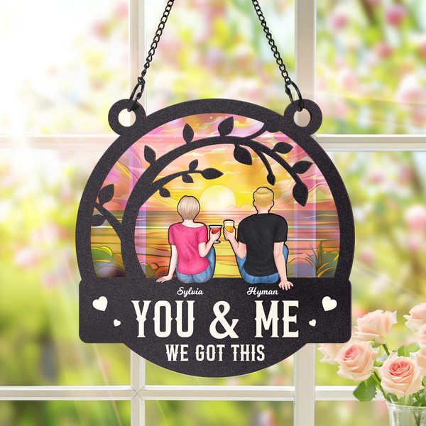 Personalisierte Cartoon-Charakter Fenster hängenden Sonnenfänger mit Namen und Text Home Decor Jahrestag Geburtstag Geschenk für Ehepaar