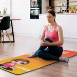 Personalizzato Cartoon Yoga Character Gradient-Color Tappetino yoga antiscivolo con testo e nome Regalo di compleanno fitness per gli amanti dello yoga