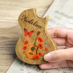 Spersonalizowany drewniany pojemnik na kostki gitarowe z 3 kostkami Prezent urodzinowy dla miłośników muzyki i gitarzystów