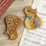 Spersonalizowany drewniany pojemnik na kostki gitarowe z 3 kostkami Prezent urodzinowy dla miłośników muzyki i gitarzystów
