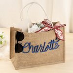 Borsa tote in iuta con nome ricamato e nastro Matrimonio, doccia nuziale, regalo di compleanno per le damigelle d'onore.