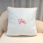Personlig kudde med dansk blomma och broderat namn med upphöjda prickar perfekt present för henne för födelsedag eller högtid 7