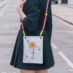Personlig fødselsblomst sommerfugl Crossbody mobiltelefonveske med navn Reise Shoppingtilbehør Bursdagsgave til kvinner