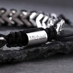 Personalizada delgada línea ajustable de acero inoxidable pulsera de cuerda trenzada con el nombre de cumpleaños Aniversario de regalo para la familia de amigos