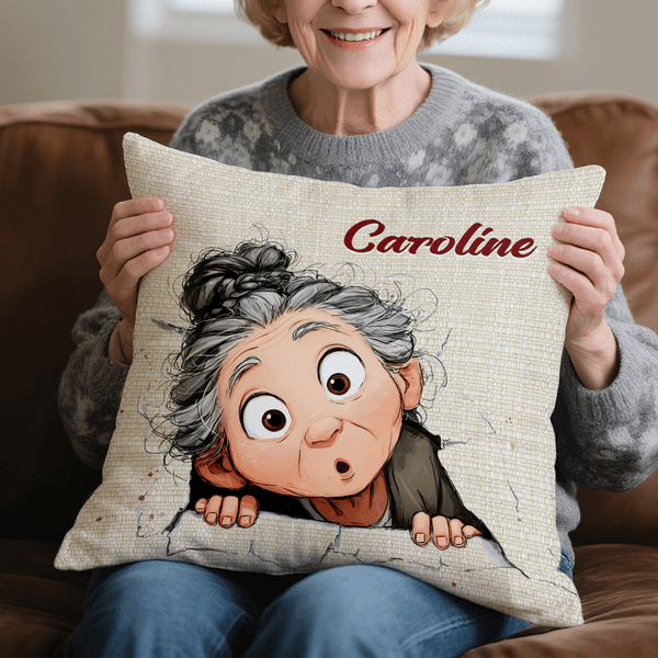 Housse de coussin personnalisée en forme de dessin animé de grand-mère avec nom Décoration d'intérieur Anniversaire Noël Cadeau pour Maman Grand-mère