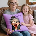 Housse de coussin personnalisée en forme de dessin animé de grand-mère avec nom Décoration d'intérieur Anniversaire Noël Cadeau pour Maman Grand-mère
