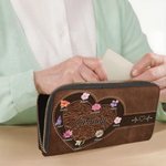 Personalised Retro Pattern Birth Flower Waterproof PU Leather Women's Wallet with 1-12 Names and Zipper Birthday Mother's Day Gift for Mom Grandma