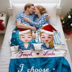 Gepersonaliseerde Cartoon Kerstmuts Vrouw Man Kat Zachte Deken met Naam en Tekst Home Decor Kerstcadeau voor Koppels