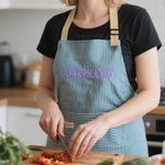 Grembiule regolabile personalizzato a righe multicolore con nome e tasca Festa del barbecue Regalo di compleanno per l'amante della cucina Amico della famiglia