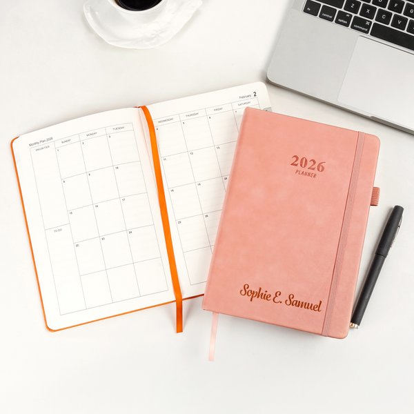 Planificateur personnalisé Multicolore 2026 Nom A5 Carnet de notes avec pages de planification hebdomadaire mensuelle Cadeau d'anniversaire pour la famille Collègues