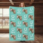 Coperta personalizzata a ferro di cavallo con foto multicolore con nome, regalo di compleanno e anniversario per gli amanti dei cavalli