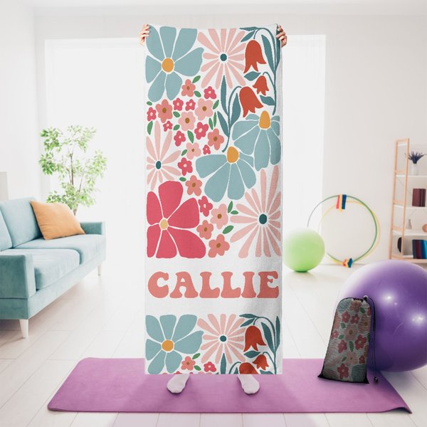 Serviette de Yoga Absorbante Personnalisée avec Nom Style de Floral Accessoire de Sport Cadeau d'Anniversaire pour les Amateurs de Yoga et les Amis