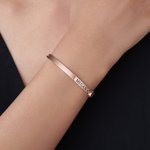Bracciale personalizzato con nome inciso e pietra di nascita Gioielli minimalisti Regalo di San Valentino, compleanno, anniversario per la donna