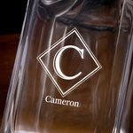 Gepersonaliseerde Whiskey karaf met gegraveerde naam, initiaal en datum voor mannen die van alcohol houden