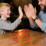 Ornamento personalizzato minimalista con stampa 3d della bicicletta e nome della scrivania, regalo di compleanno per uomini appassionati di ciclismo