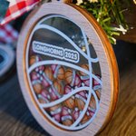 Ornement de Noël en bois personnalisé en 3D avec noms Décoration de l'arbre de Noël Faveurs de la fête de l'équipe Cadeau pour l'entraîneur Athlète