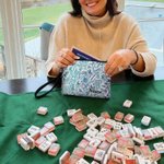 Gepersonaliseerde Multicolor Mahjong Naam Linnen Handtas met Rits en Polsband Draagbaar Accessoire Mahjong Nacht Vakantiegeschenk voor Mahjong Liefhebbers