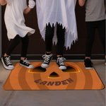 Personlig, rolig, halkfri dörrmatta med pumpaansikte och namn Heminredning Halloween-present till familj och vänner