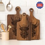 Personlig blomma Highland Cow vändbar ost Charcuterie skärbräda med grepp Housewarming födelsedagspresent för Highland Cow Lovers