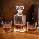 Henkilökohtainen Vintage seppele viskikannu kaiverrettu alkuperäinen nimi ja päivämäärä syntymäpäivä joululahja baarimikot ystävät