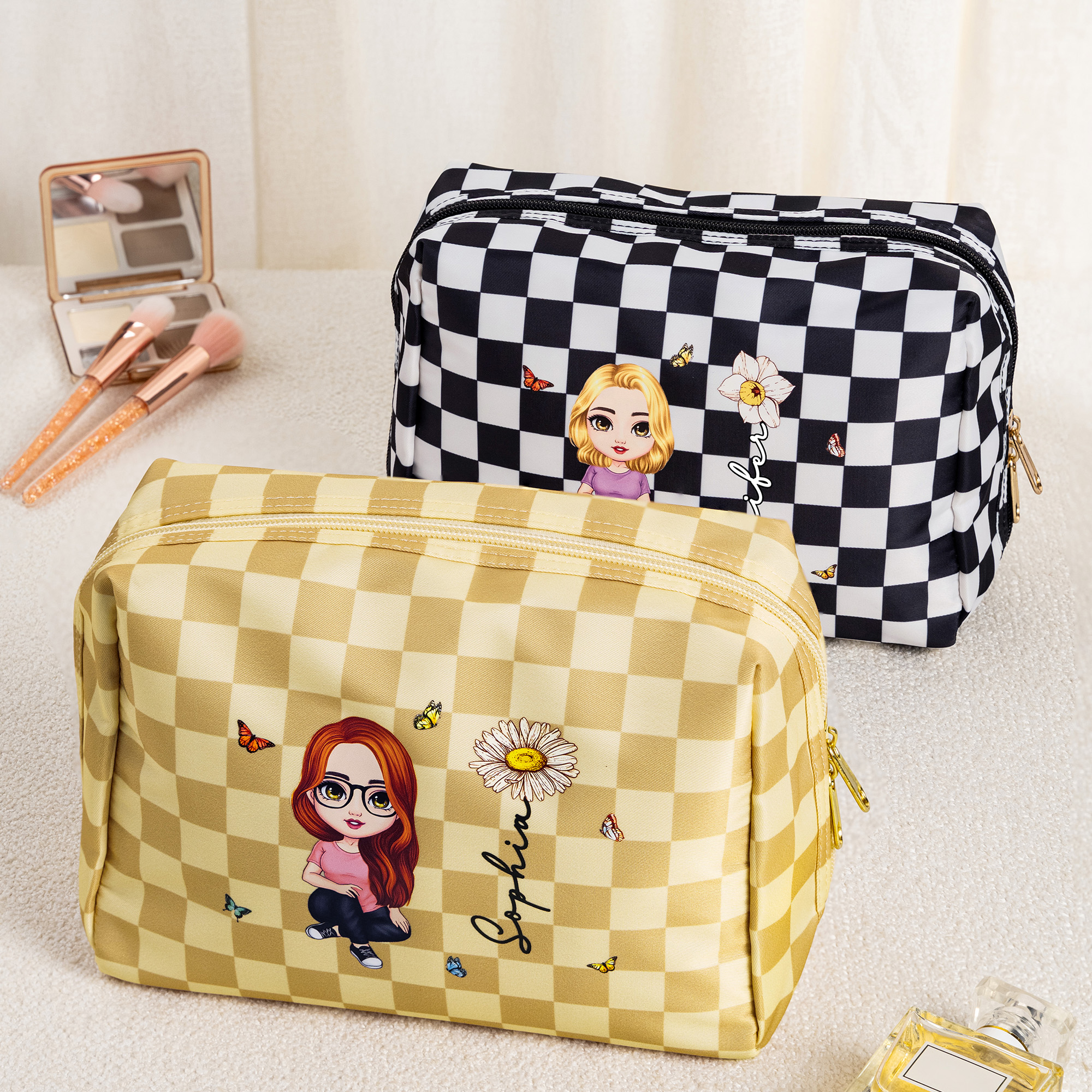 Personalisierte Schachbrettmuster Cartoon-Figur Kosmetiktasche aus PU-Leder mit Geburtslume Namen Reisezubehör Geburtstag Geschenk für Damen Mädchen