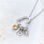Collana di famiglia personalizzata con pietre di nascita a forma di cuore con 1-6 iniziali Festa della mamma Regalo di compleanno per nonna mamma donna