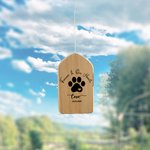 Personligt vindspel i trä med tassavtryck av hund och katt med textnamn och datum Minnesmärke Sympati Pet Loss Present till husdjursägare