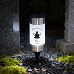 Lampe solaire personnalisée avec nom date texte et silhouette de personne - Décoration de jardin - Cadeau commémoratif pour la famille