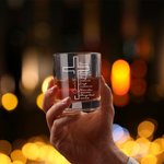Spersonalizowana szklanka do whisky Rock 10 uncji z imieniem i nazwiskiem do codziennego użytku Prezent urodzinowy dla chrześcijan