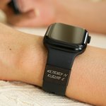 Personlig enkel gravert tekst Rektangelklokkearmbånd Charm Smartwatch tilbehør Daglig bruk Bursdagsgave til kvinner menn
