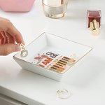 Personalizzato Dio dice Versetto Biblico Nascita Fiore Quadrato Ceramica Trinket Gioielli Piatto con Nome Battesimo Compleanno Regalo di Natale per Donne Cristiane