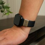 Personlig enkel gravert tekst Rektangelklokkearmbånd Charm Smartwatch tilbehør Daglig bruk Bursdagsgave til kvinner menn