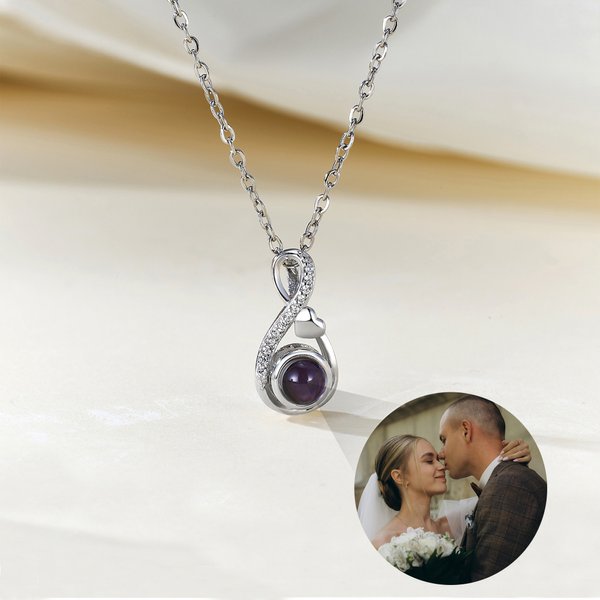 Collier de projection personnalisé avec photo micro-gravée - Bijoux à design de l'infini - Cadeau d'anniversaire Saint-Valentin pour les femmes