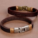 Croce d'epoca personalizzata Bracciale in vera pelle con testo inciso Gioielli religiosi Battesimo Regalo di compleanno per uomini cristiani