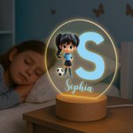Personalisiertes 3D Fußball Cartoon Figur LED Nachtlicht mit Namen Initiale Nummer Holzsockel Kinderzimmer Deko Geburtstag Geschenk für Jungen Mädchen