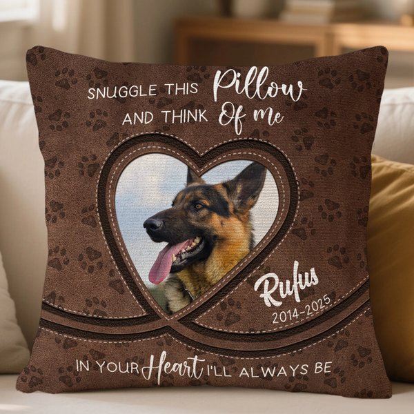 Personligt Vintage Paw Print Heart Pet Photo Mjukt kuddöverdrag med namn och datum Födelsedag Jubileum Minnesgåva för djurägare älskare