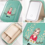 Personalisierte Cartoon Girl Flying Birth Flower PU Leder Schmuckkästchen mit Namen und einstellbaren Drei-Farben-LED-Spiegel Geburtstag Weihnachten Geschenk für Frauen
