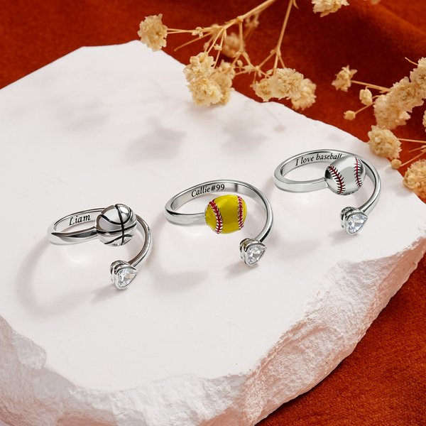 Personalizada de béisbol de baloncesto Deportes Anillo ajustable con texto grabado y en forma de corazón de piedras preciosas Día de Juego de desgaste de regalo para las mamás amantes del deporte
