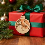 Ornement de Noël en Bois Personnalisé avec Motif Bonhomme de Neige Initiale et Nom Décoration Maison Cadeau Noël pour Famille