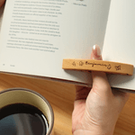 Porte-pages en Bois Personnalisé avec Fleur de Naissance et Nom Gravés Cadeau d Anniversaire pour Amateurs de Livres