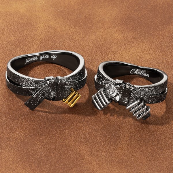 Anello personalizzato per cintura nera Dan a strisce con testo inciso Regalo per gli amanti del karate BJJ Taekwondo Aikido