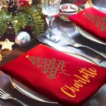 Serviettes de table rouges personnalisées avec nom et arbre de Noël 100% coton Décoration de table Cadeau de fête de Noël pour la famille et les amis
