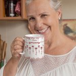 Spersonalizowany ceramiczny kubek na kawę Toile De Jouy Birth Flower z imionami i nickami Prezent urodzinowy dla kobiet z okazji Święta Dziękczynienia