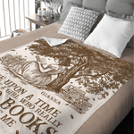 Personalisierte Toile De Jouy Stil Ein Mädchen, das wirklich liebte Bücher Cartoon-Charakter weiche Decke mit Namen Home Decor Geburtstagsgeschenk für Buchliebhaber