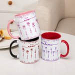 Spersonalizowany ceramiczny kubek na kawę Toile De Jouy Birth Flower z imionami i nickami Prezent urodzinowy dla kobiet z okazji Święta Dziękczynienia
