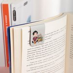 Marcapáginas magnético personalizado de cuero PU con diseño floral y personaje animado leyendo regalo de cumpleaños para amantes de la lectura