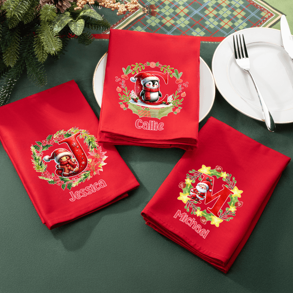 Tovagliolo rosso in cotone personalizzato, con ghirlanda, simpatico personaggio natalizio, iniziale e nome - Regalo di Natale per familiari e amici